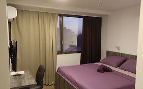 Apinelo Tower Rooms